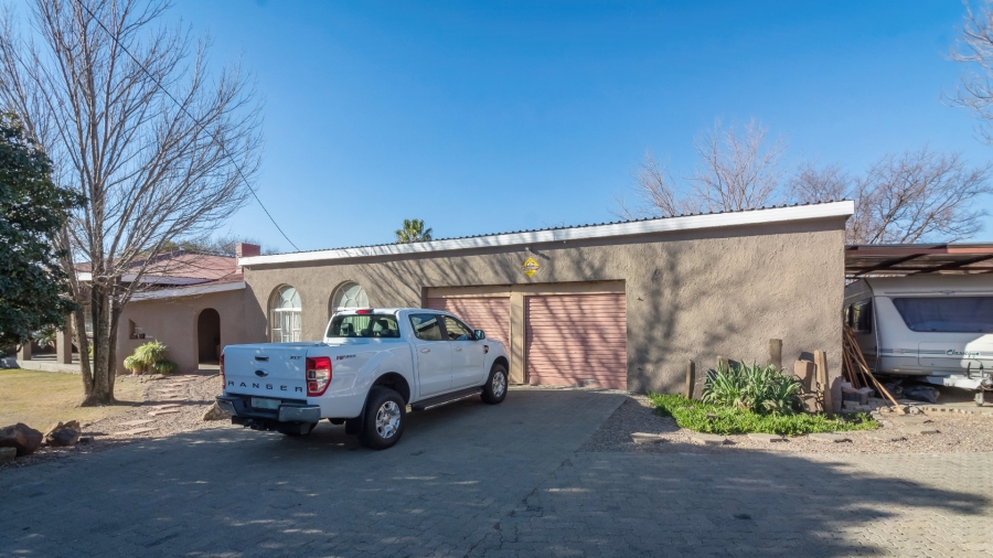 4 Bedroom Property for Sale in Suidrand Free State